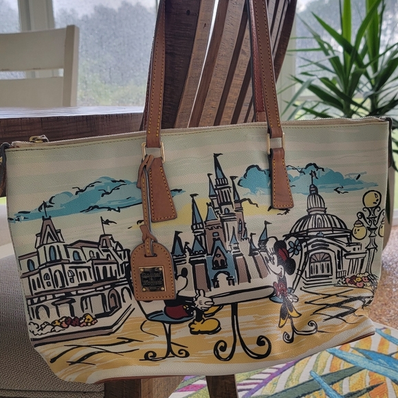 Dooney & Bourke Handbags - Mickey & Minnie Castle- Shopper Tote Dooney & Bourke - Cream and Tan